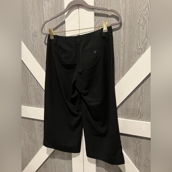 146. The Limited Cassidy Fit Cuffed Capri Pant 0 • Ins 20 Rise 8 - Picture 8 of 9